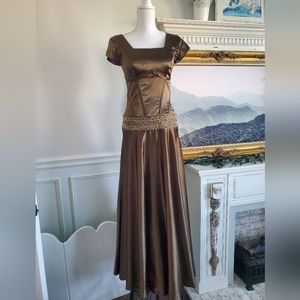 Olive green gown, size 4